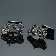 Load image into Gallery viewer, Factory direct sales motorcycles bicycles racing cars cufflinks Animal modeling men's French shirts cuff links wholesale

