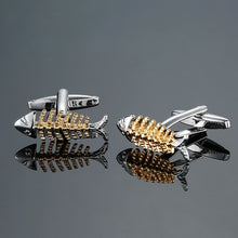 Load image into Gallery viewer, Factory direct sales motorcycles bicycles racing cars cufflinks Animal modeling men's French shirts cuff links wholesale
